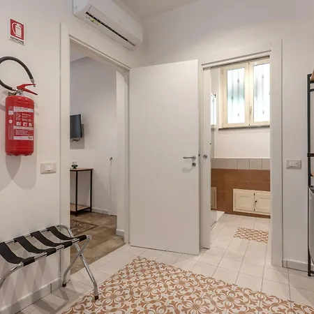 ゲストハウス Ai Vicoli Ciambra's Alley By Wonderful Italy *